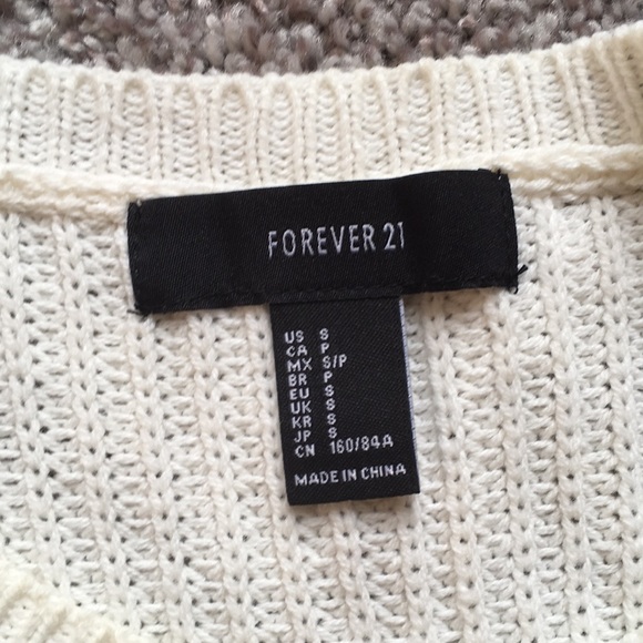 Forever 21 Women’s sweater size small - Picture 6 of 7